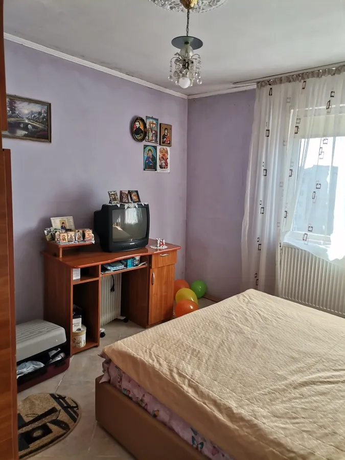 3 camere